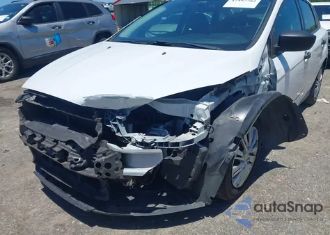 2017 Ford Focus S from USA, damaged, VIN 1FADP3E22HL239493